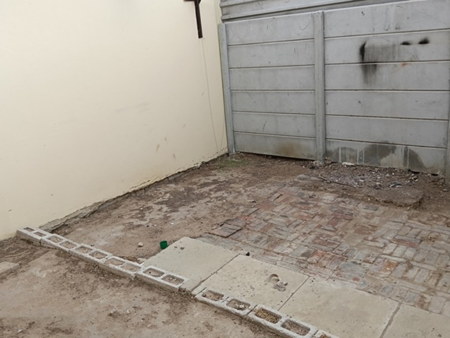 2 Bedroom Property for Sale in Fairview Golf Estate Western Cape